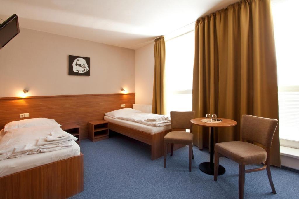 Penzion Ruland Hotel Brno Buitenkant foto
